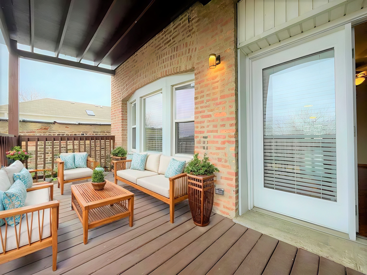 4240 S Calumet Avenue Property Photo 16