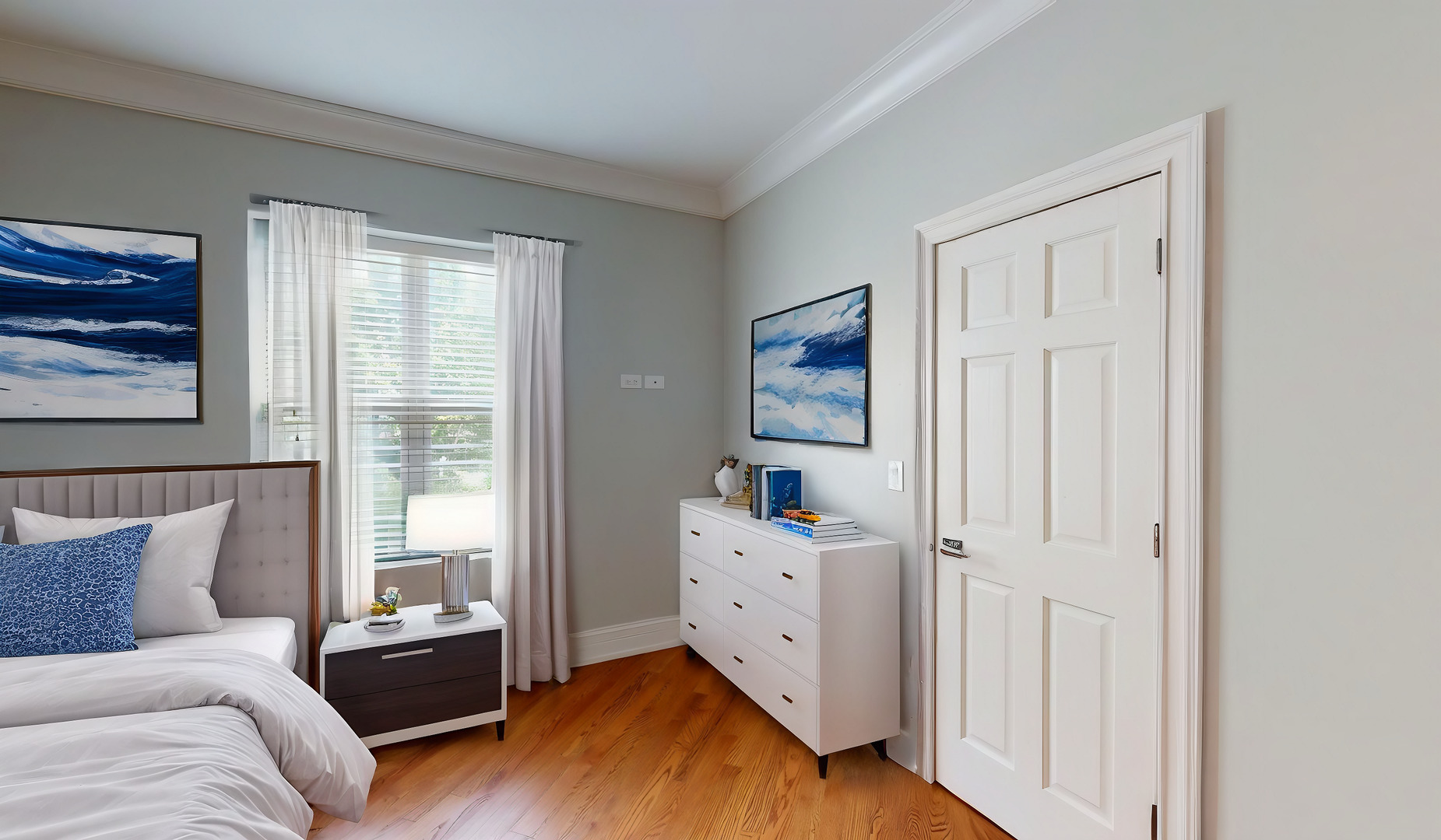4240 S Calumet Avenue Property Photo 17