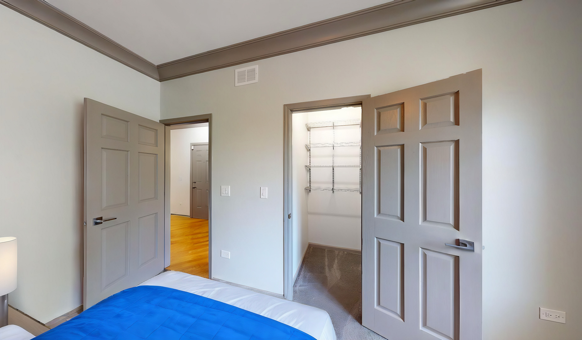 4240 S Calumet Avenue Property Photo 74