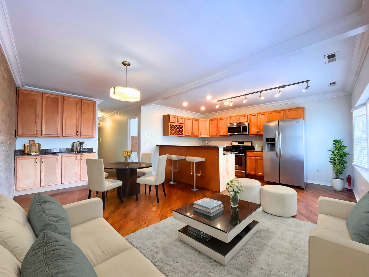 4240 S Calumet Avenue Property Photo 91