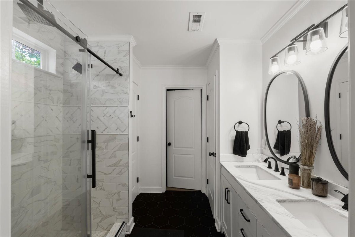 5305 Cardinal Grove Boulevard Property Photo 15