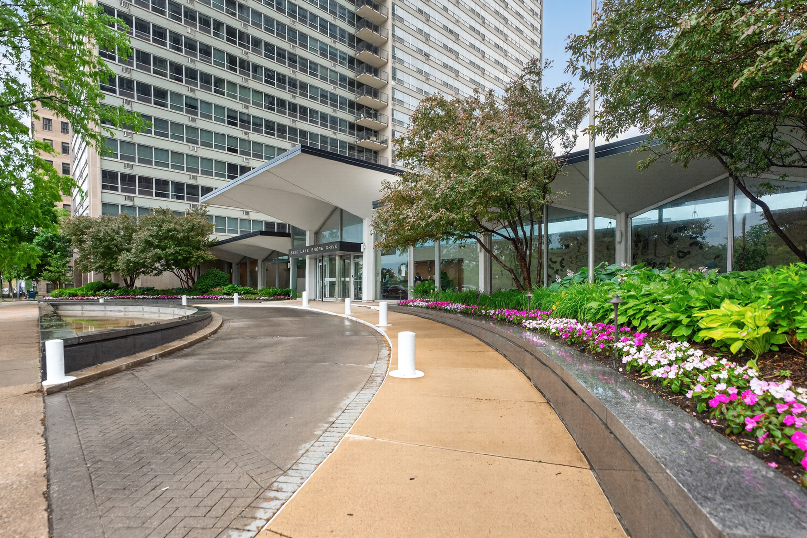 3550 N Lake Shore Drive 1925 Property Photo 3