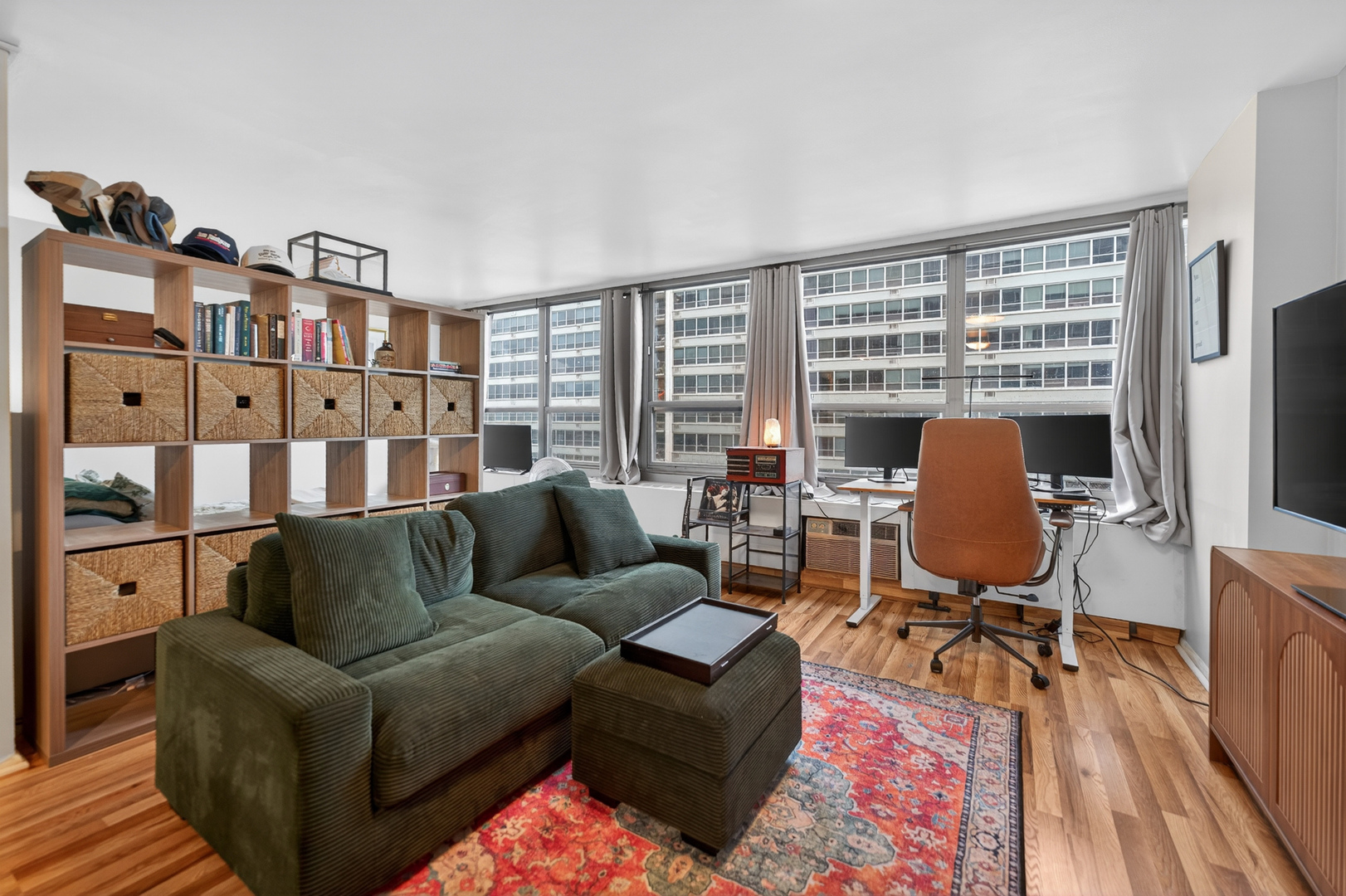 3550 N Lake Shore Drive 1925 Property Photo 6