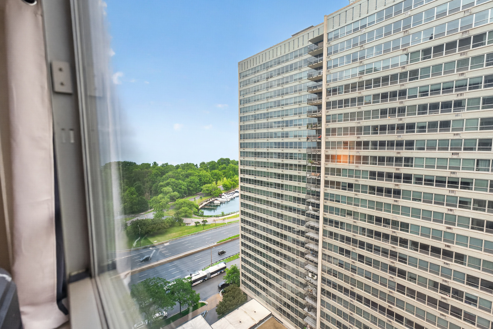 3550 N Lake Shore Drive 1925 Property Photo 14