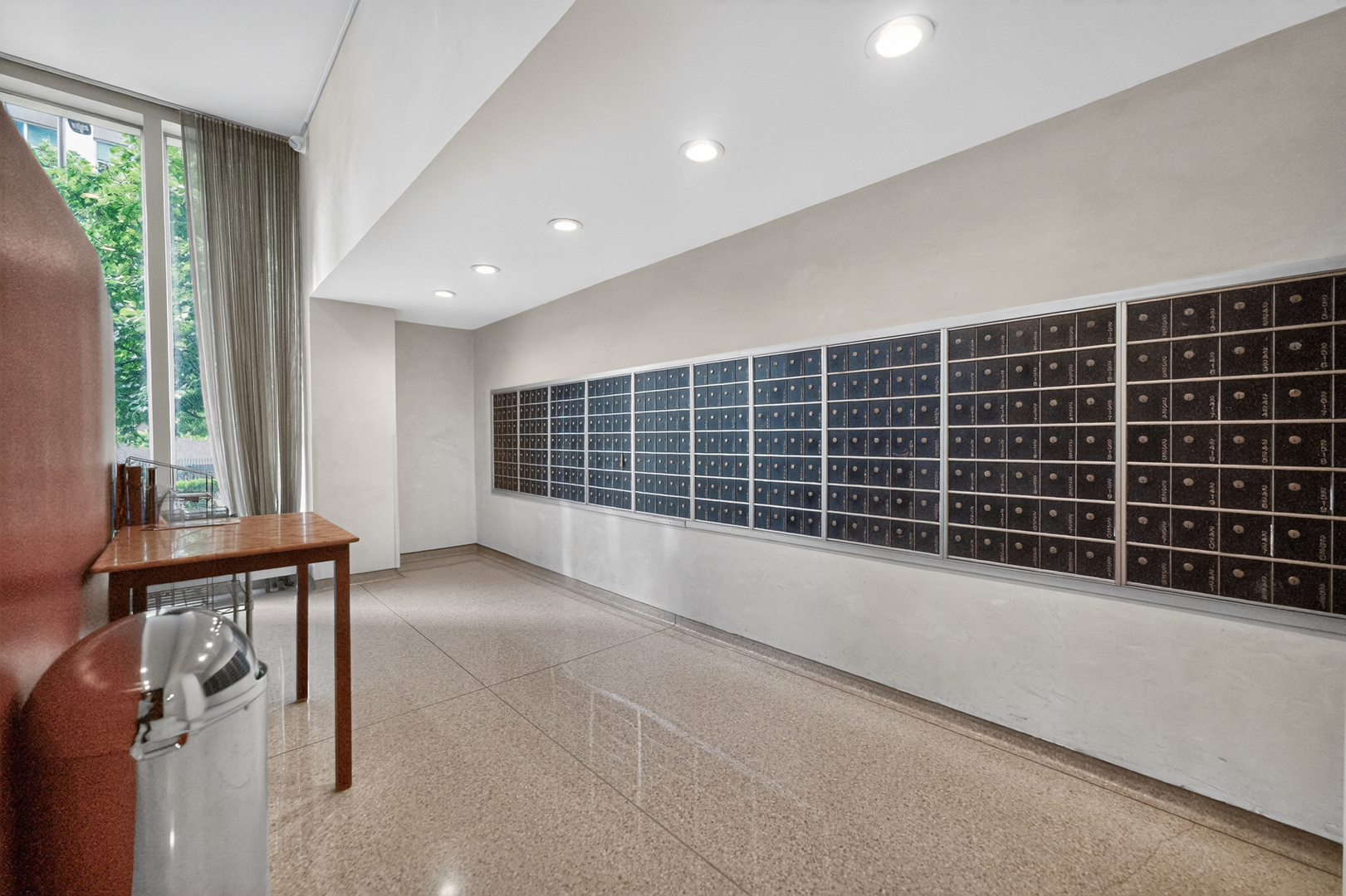 3550 N Lake Shore Drive 1925 Property Photo 24