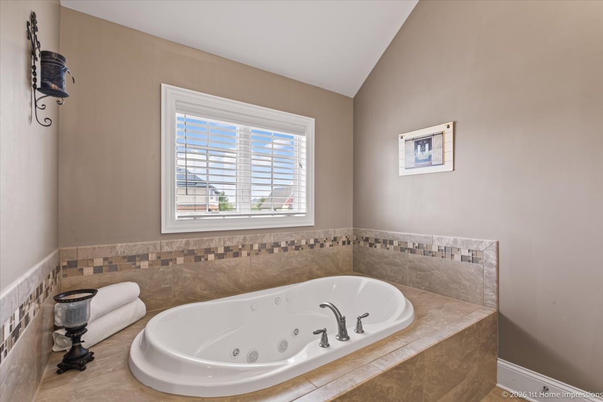 8580 Stone Creek Boulevard Property Photo 23