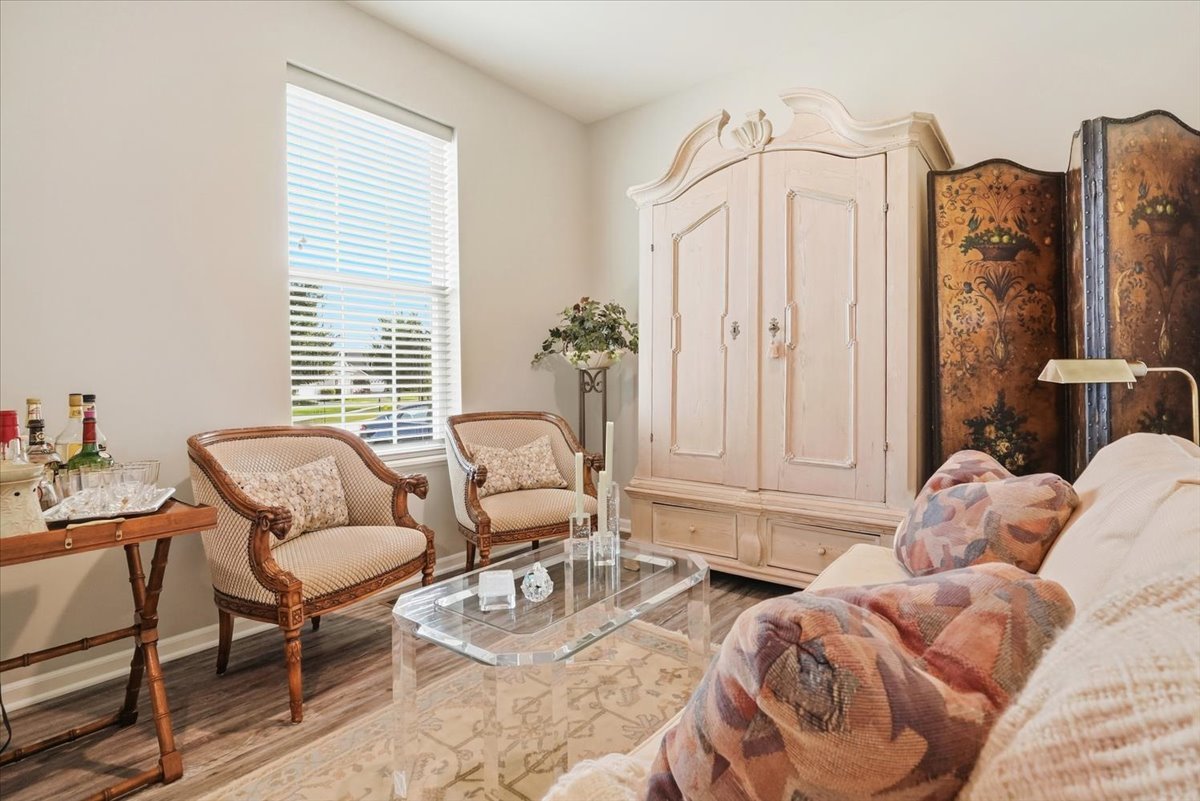 1812 Alta Drive Property Photo 4