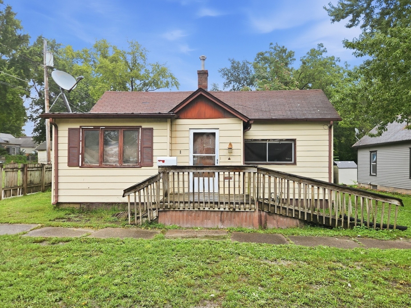509 N Sturdevant Street Property Photo 1