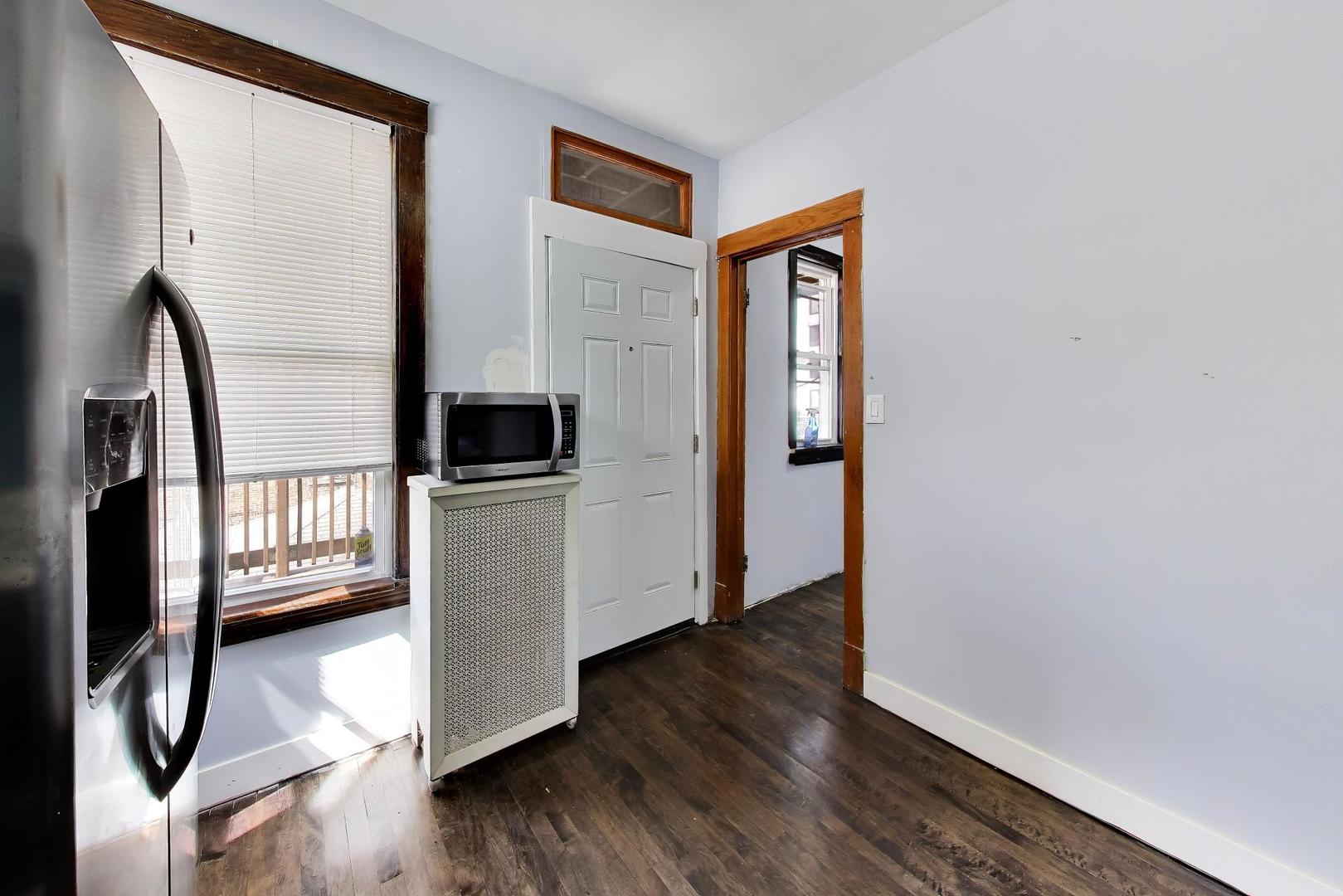4740 N Drake Avenue 2 Property Photo 14