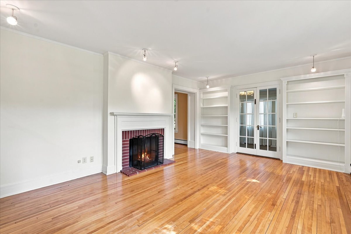 1626 Madison Street Property Photo 3