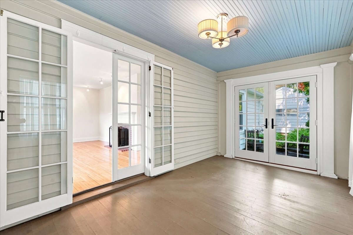 1626 Madison Street Property Photo 8