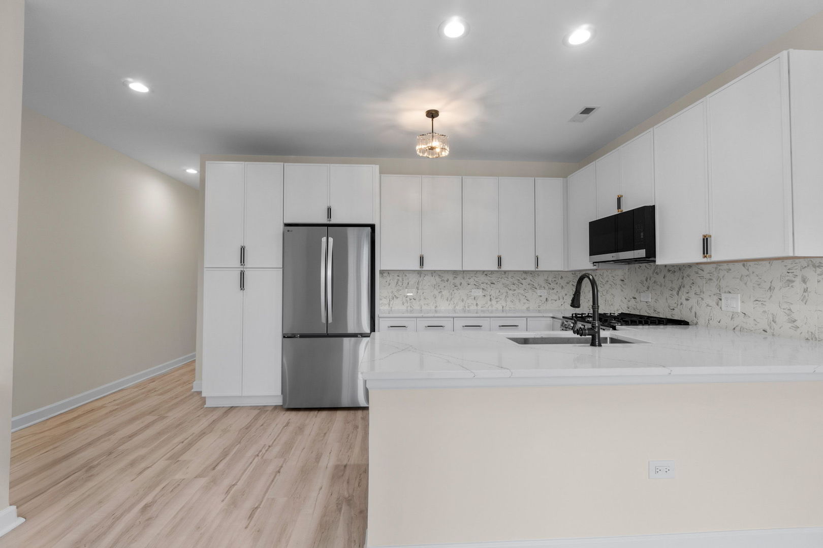 4447 S Calumet Avenue Property Photo 12