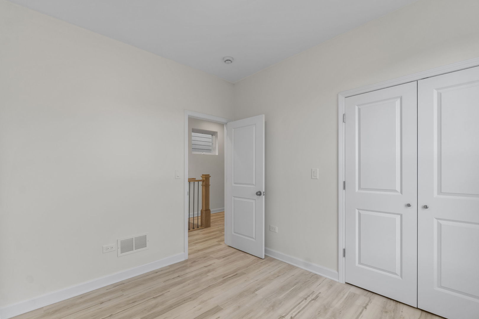 4447 S Calumet Avenue Property Photo 41