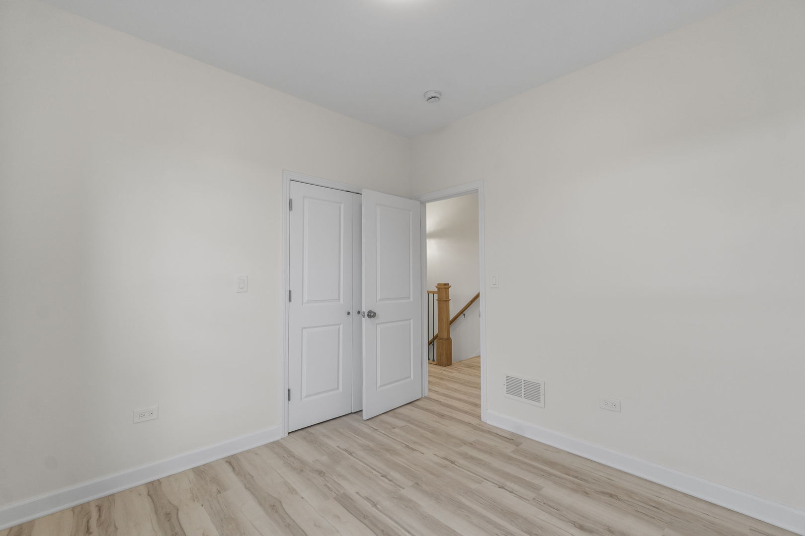 4447 S Calumet Avenue Property Photo 43