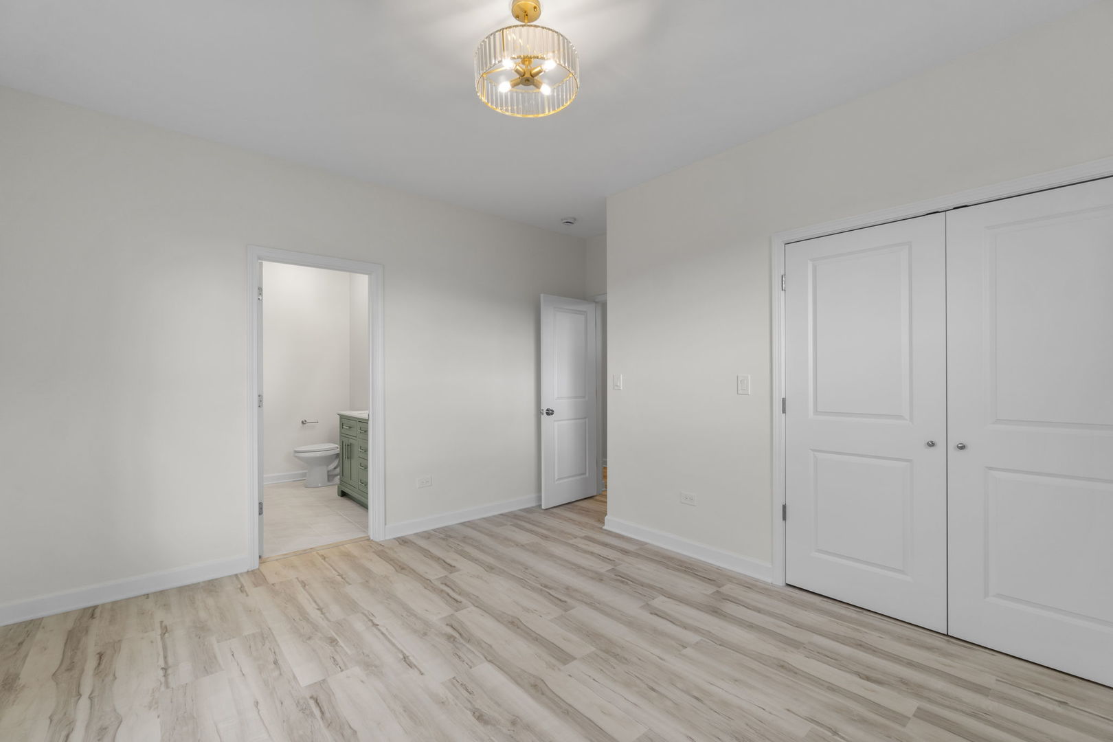 4447 S Calumet Avenue Property Photo 45