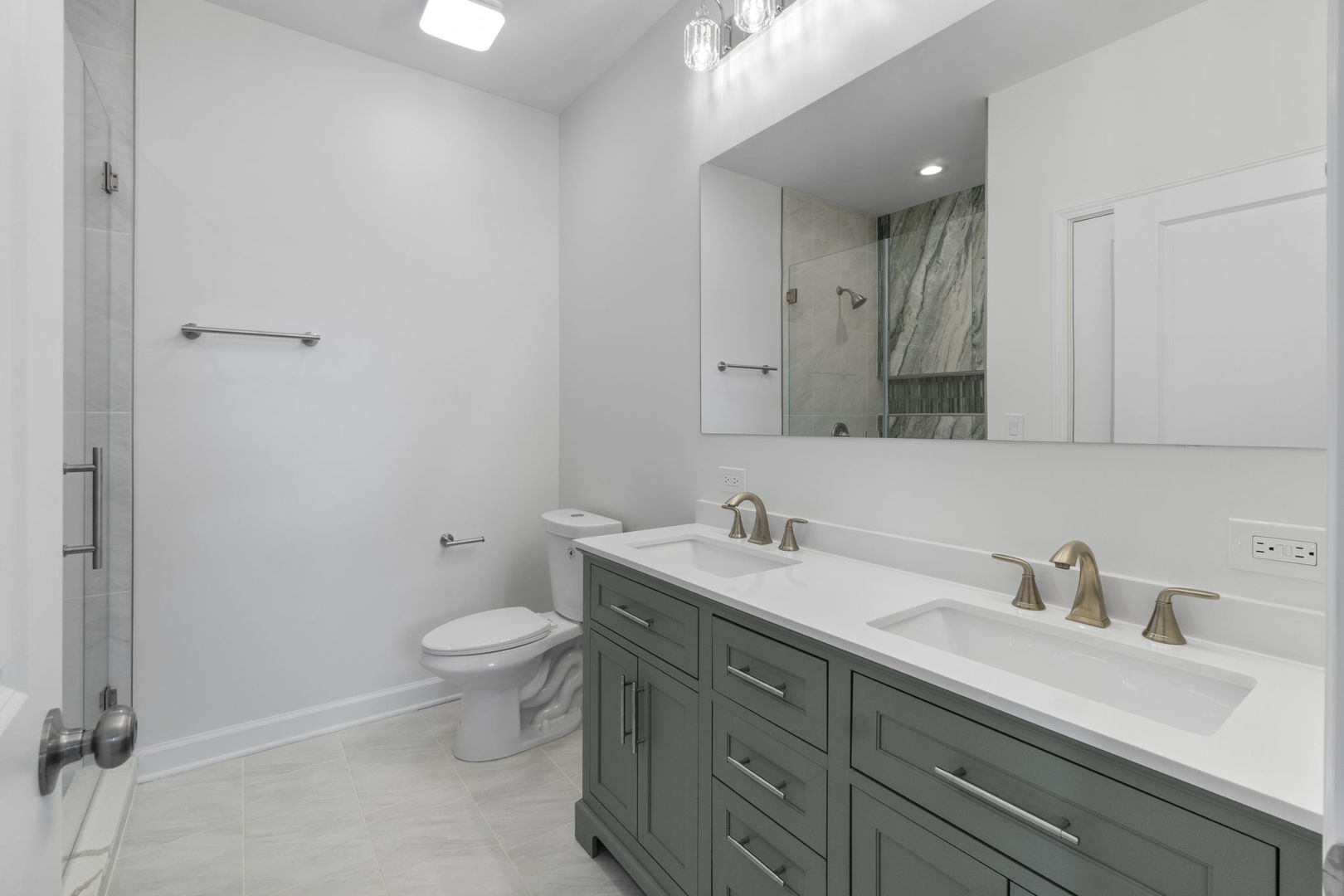 4447 S Calumet Avenue Property Photo 46