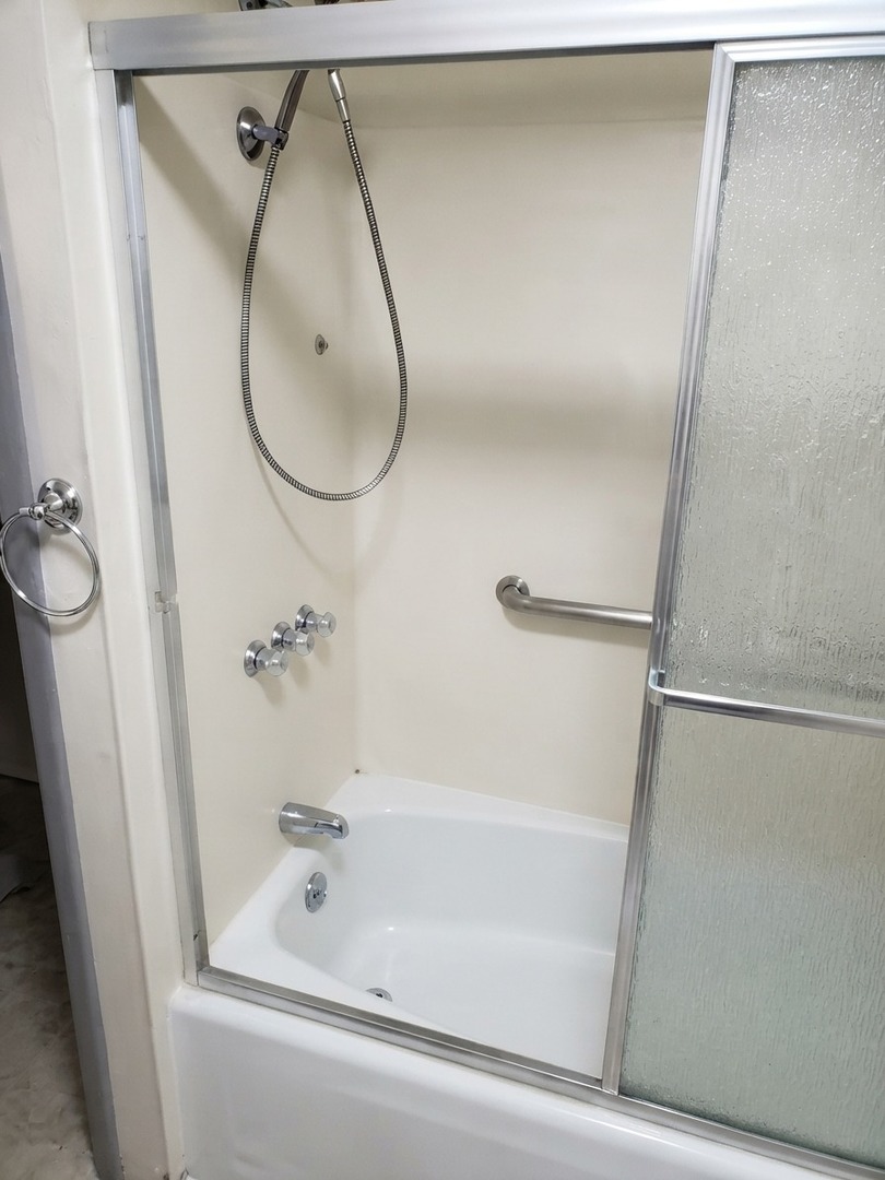 108 E Bissell Street Property Photo 2