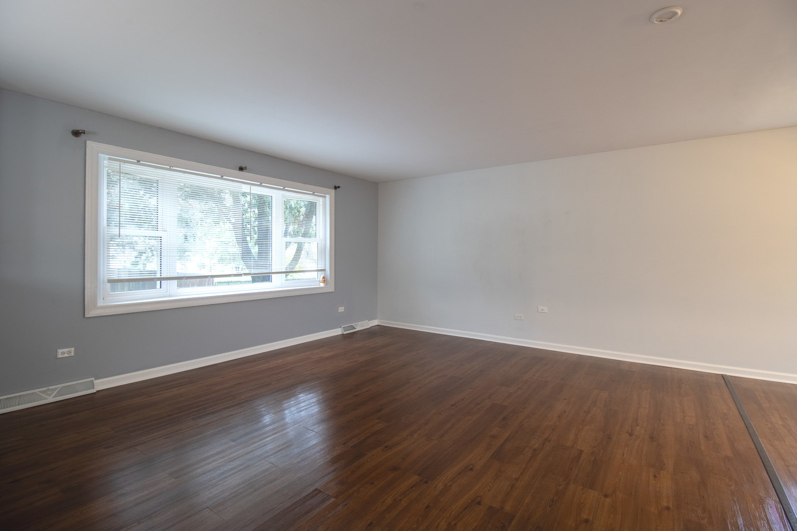 500 N Westwood Avenue Property Photo 3