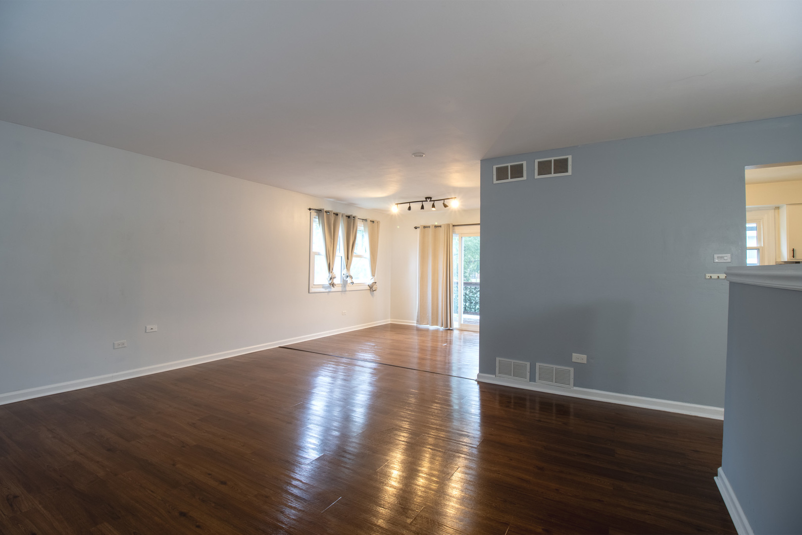 500 N Westwood Avenue Property Photo 5