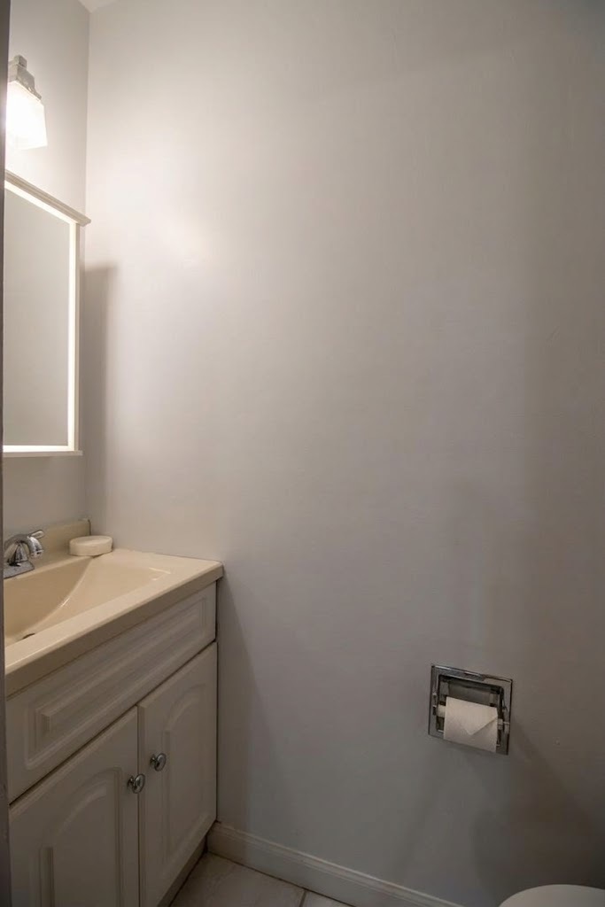 500 N Westwood Avenue Property Photo 17