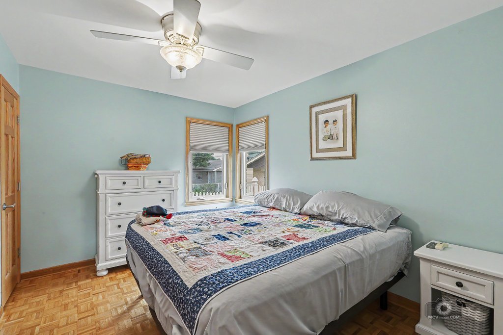 3843 W 107th Place Property Photo 12