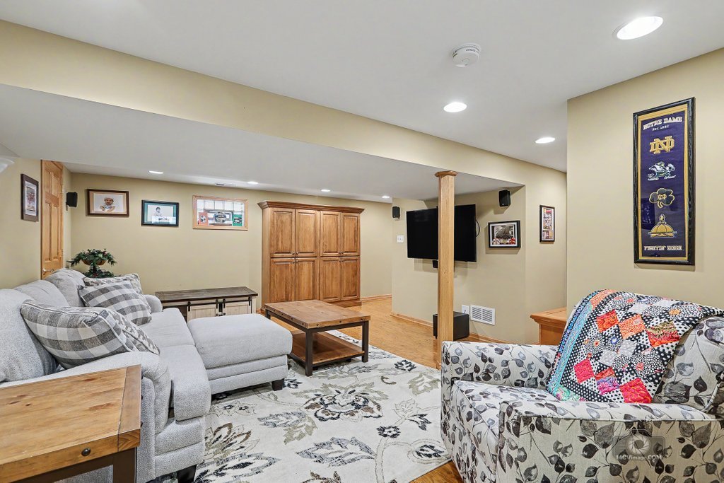 3843 W 107th Place Property Photo 17