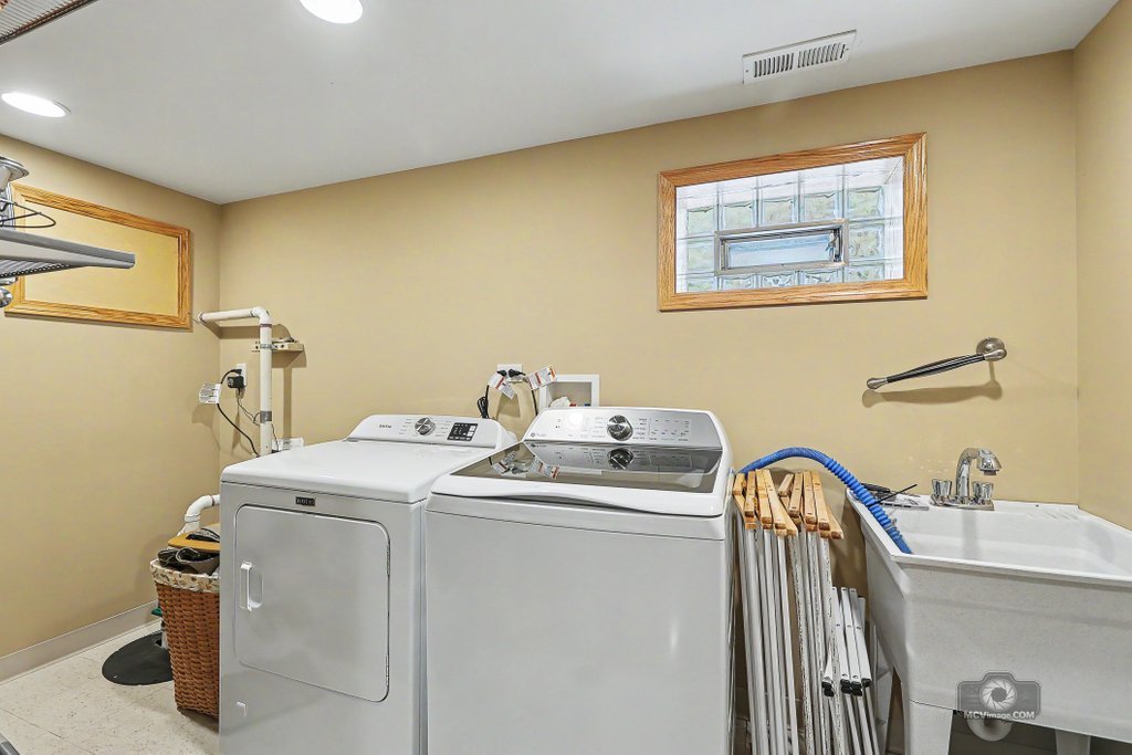 3843 W 107th Place Property Photo 20