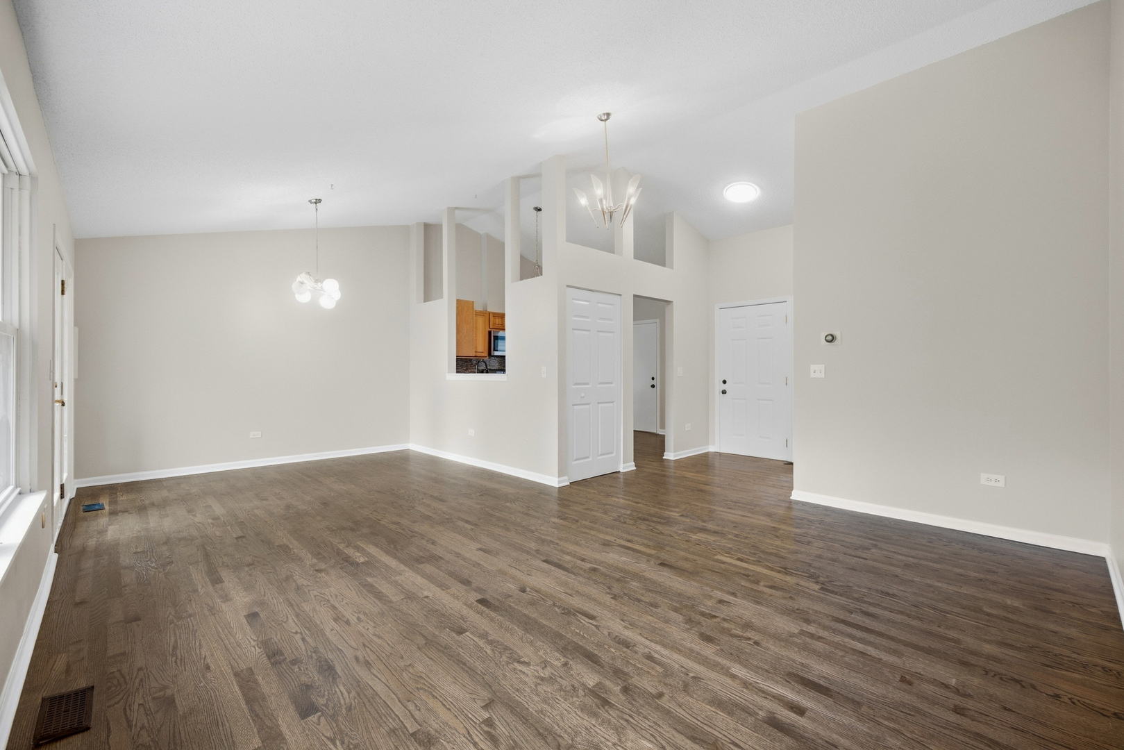 610 Lyon Court Property Photo 2