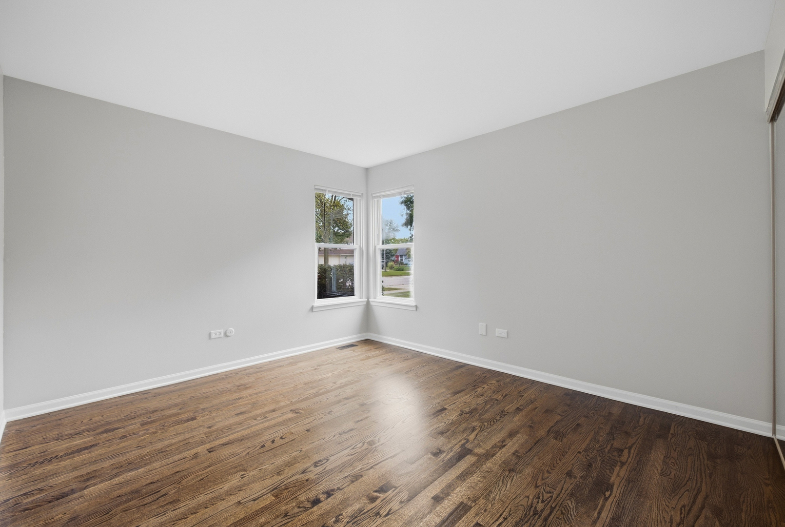 610 Lyon Court Property Photo 10