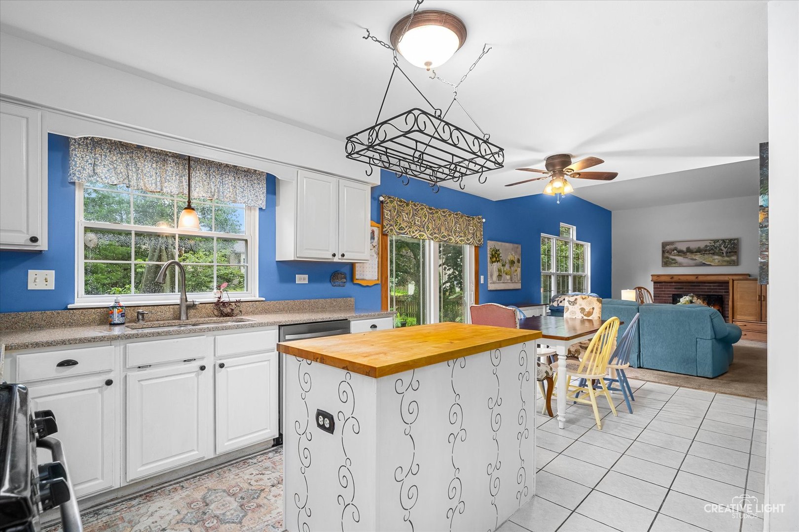203 Parkside Lane Property Photo 8
