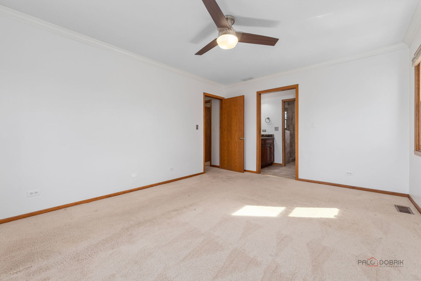 2326 W Weathersfield Way Property Photo 16