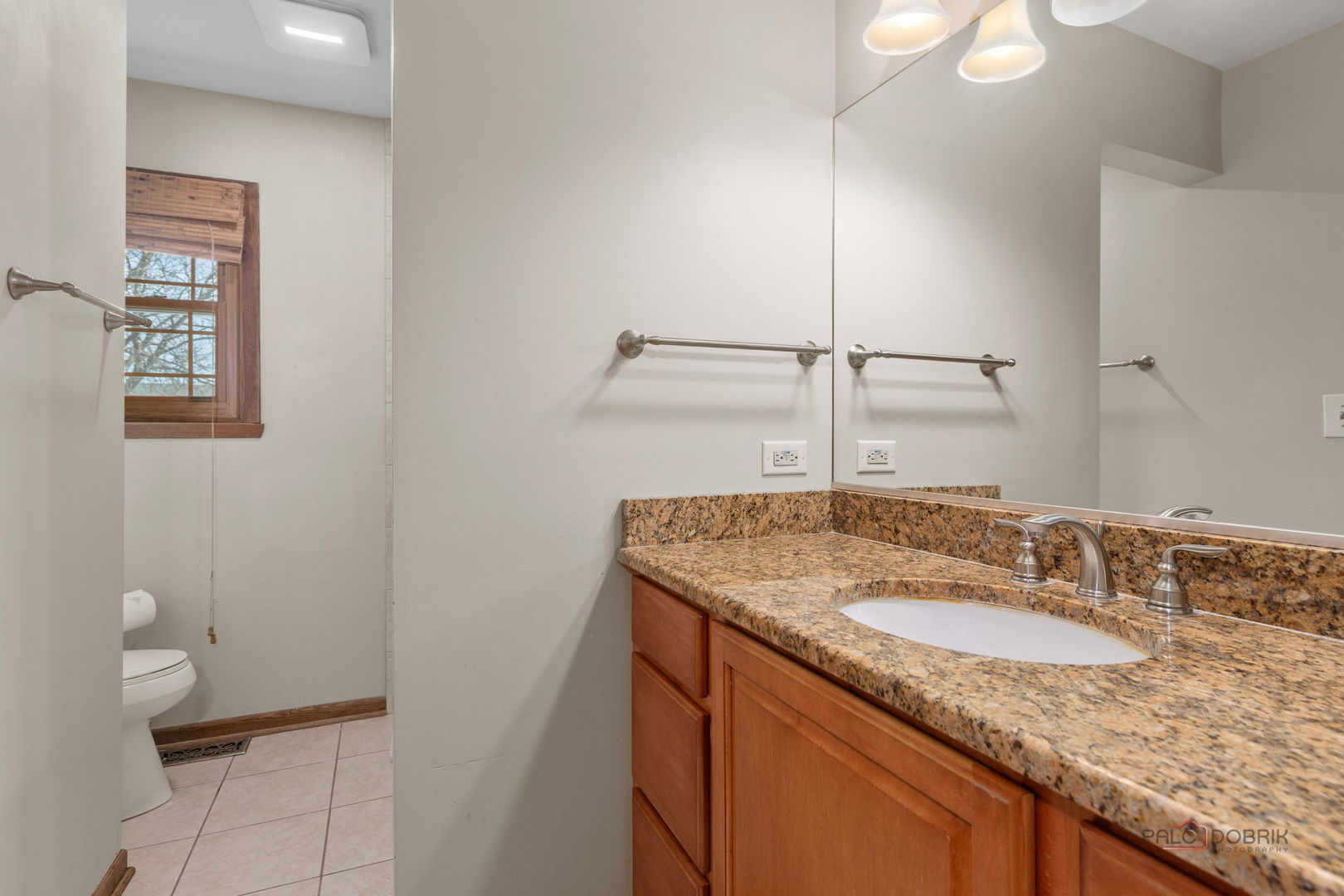 2326 W Weathersfield Way Property Photo 19