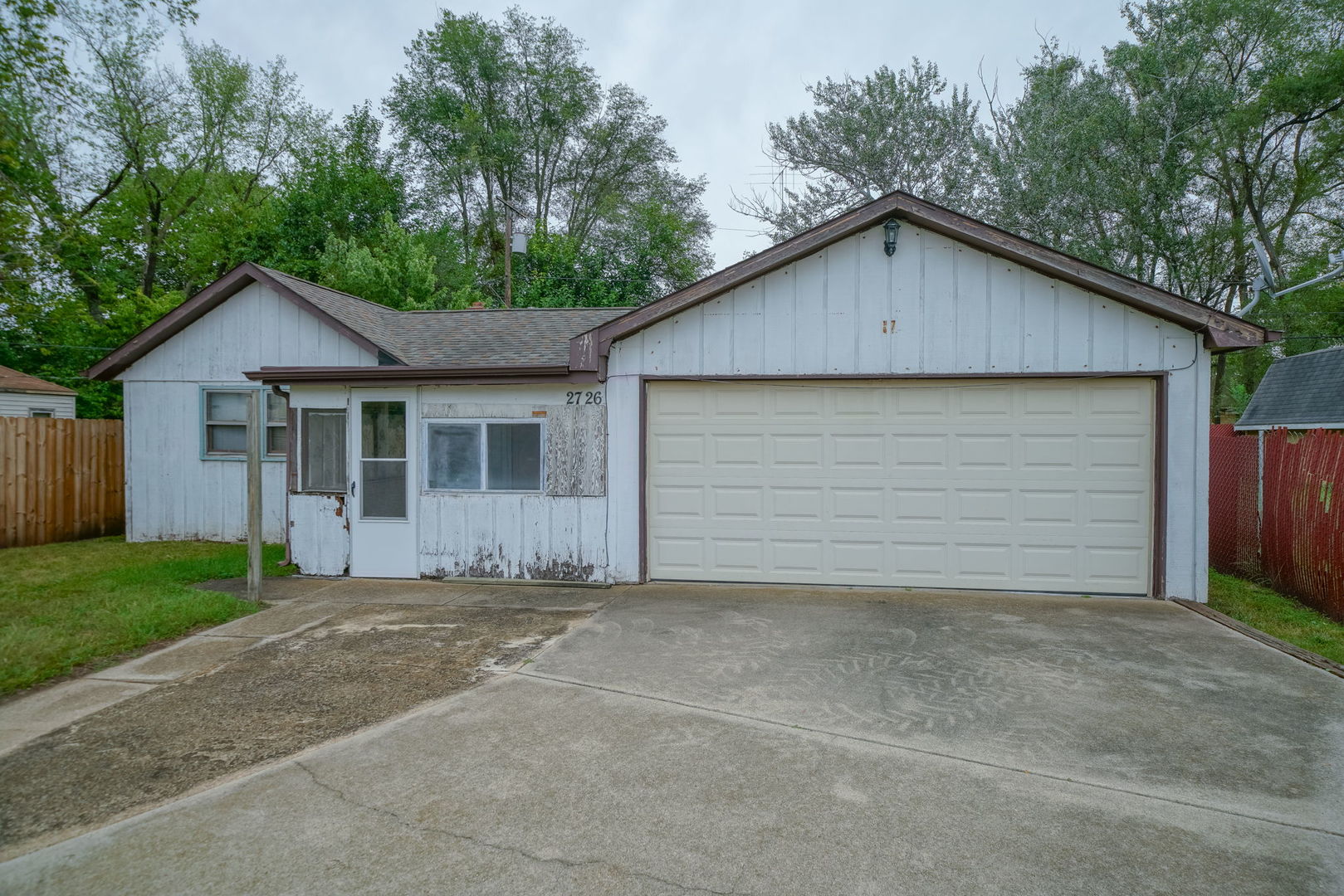 2726 9th Street Property Photo 2