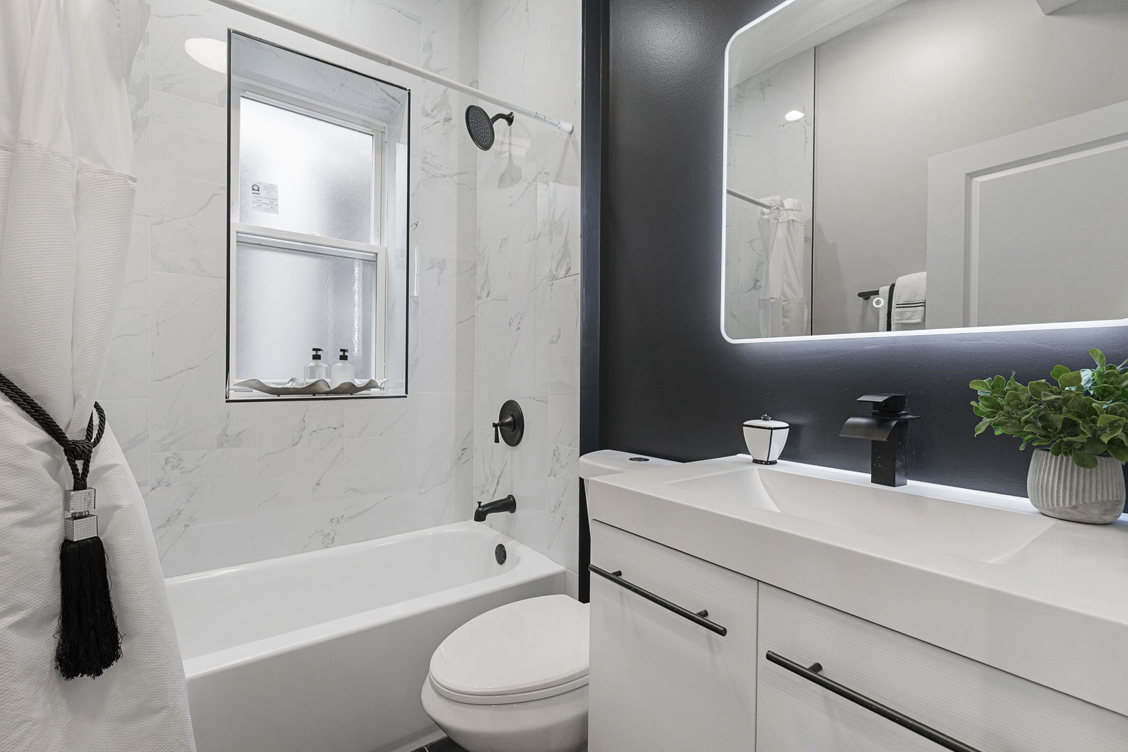 6943 S Calumet Avenue Property Photo 18