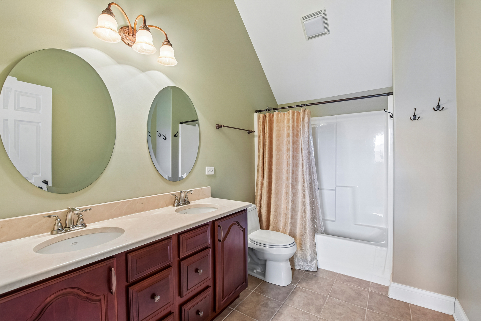 3545 W Nettle Creek Drive Property Photo 42