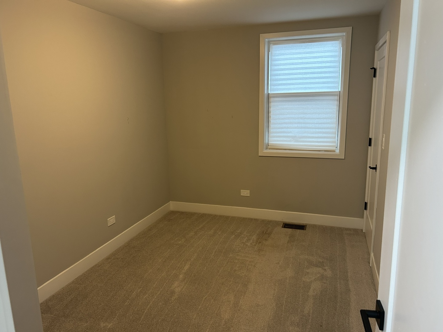 2850 W Harrison Street B Property Photo 15