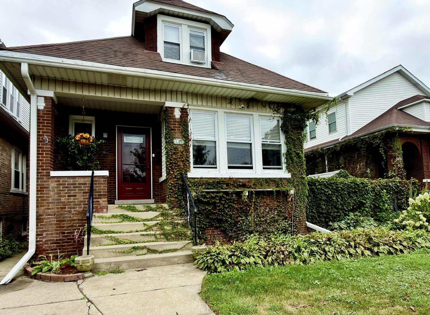 5849 W Wilson Avenue Property Photo 2