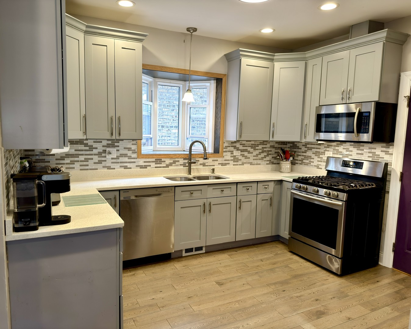 5849 W Wilson Avenue Property Photo 13