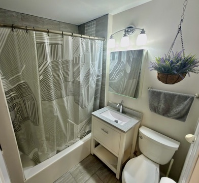 5849 W Wilson Avenue Property Photo 15