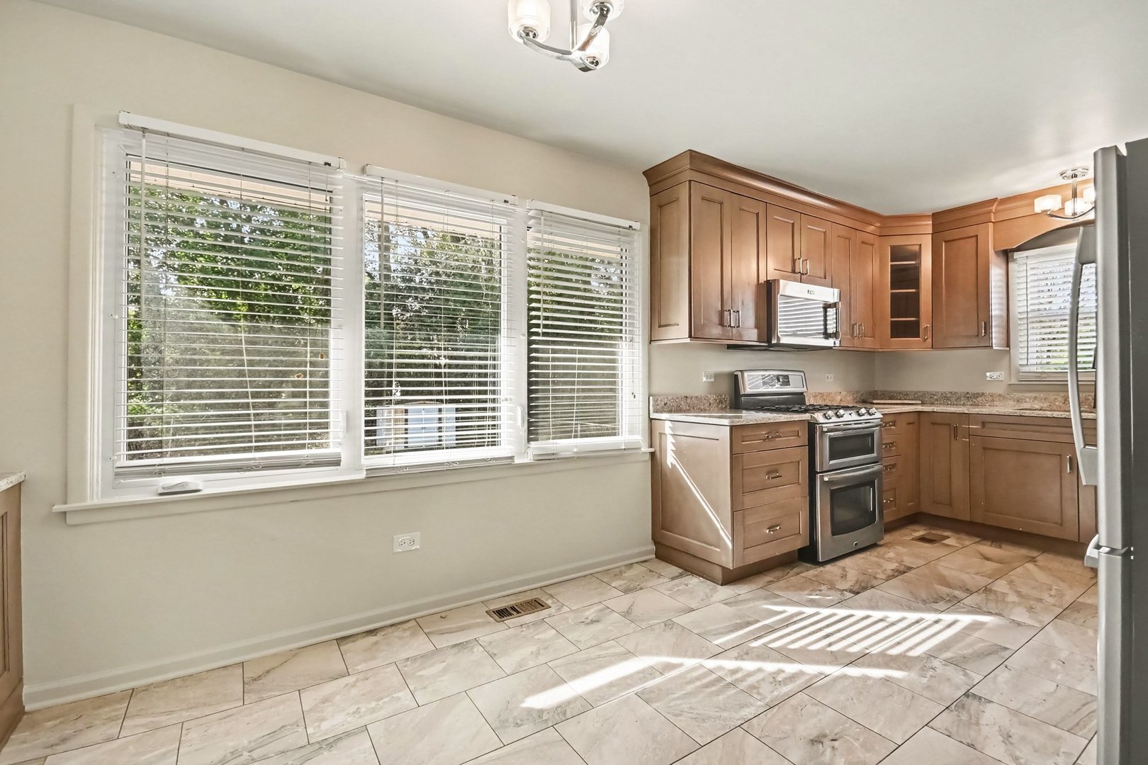 8533 W Sun Valley Drive Property Photo 10