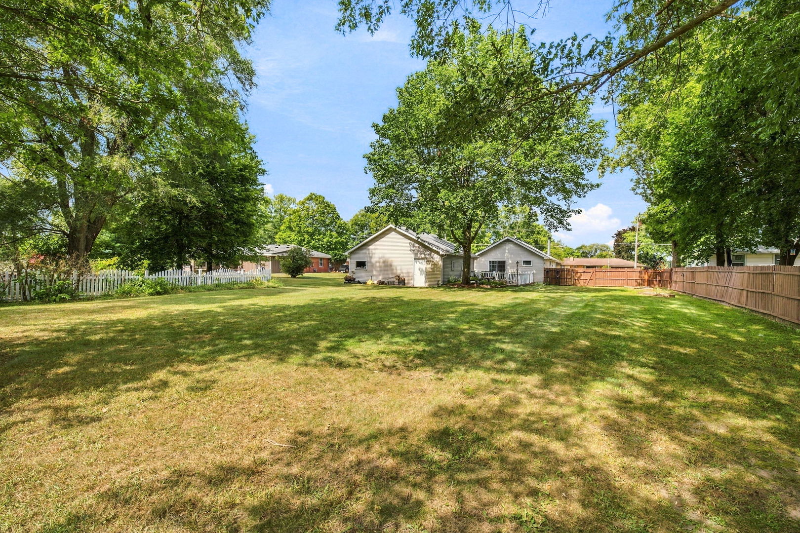 245 W Southmor Road Property Photo 25