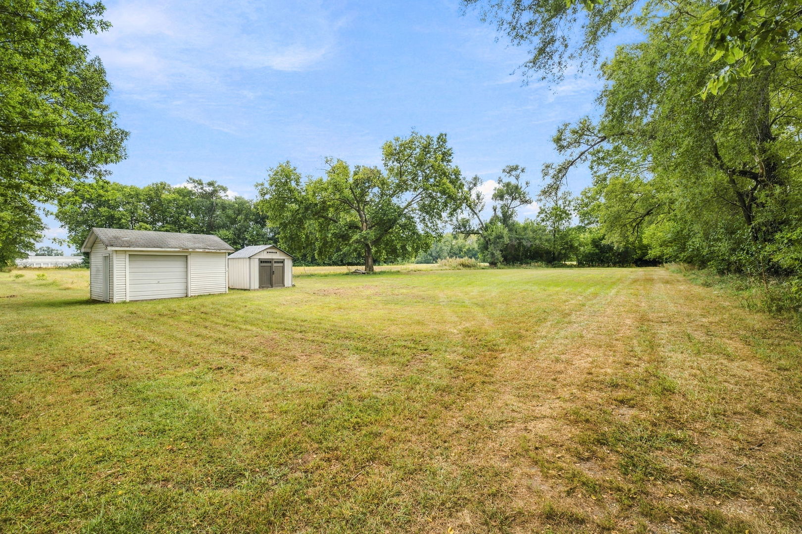 245 W Southmor Road Property Photo 28