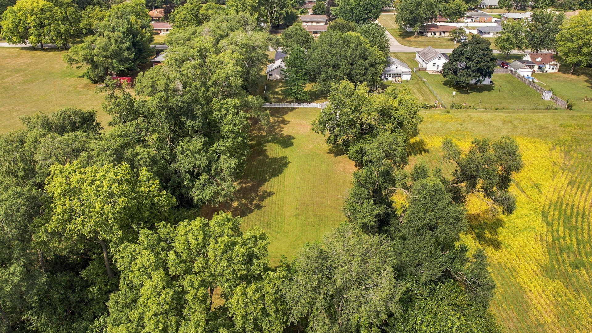 245 W Southmor Road Property Photo 32
