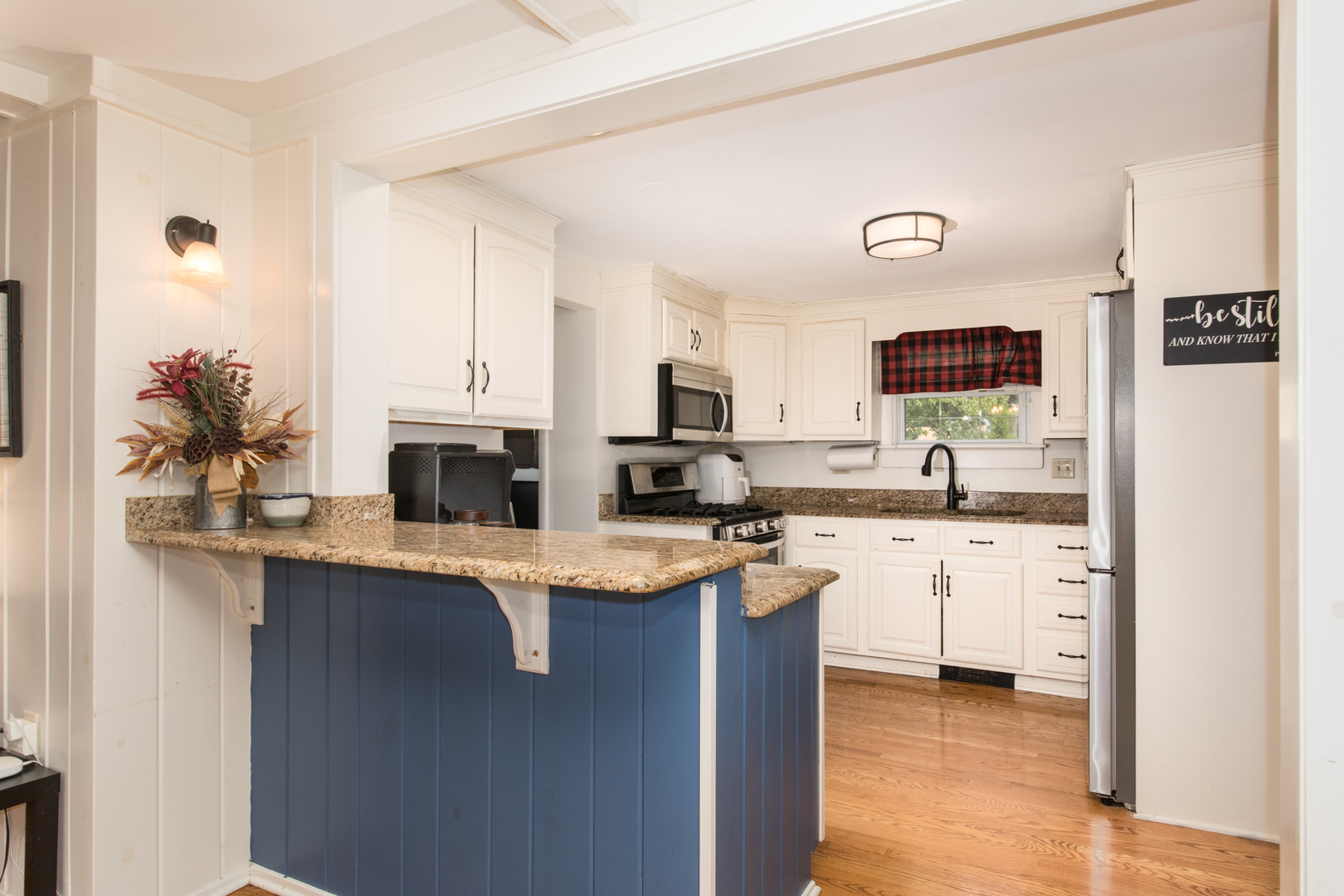 5807 Fairmount Avenue Property Photo 8