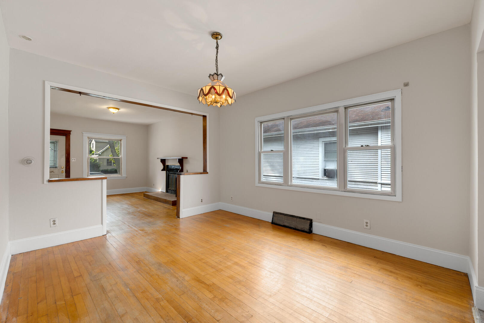 13 W 37th Street Property Photo 9