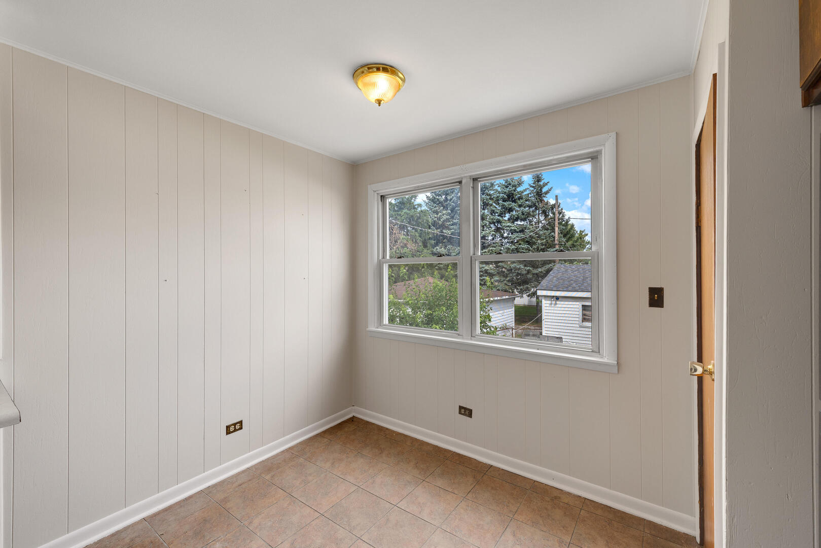 13 W 37th Street Property Photo 10