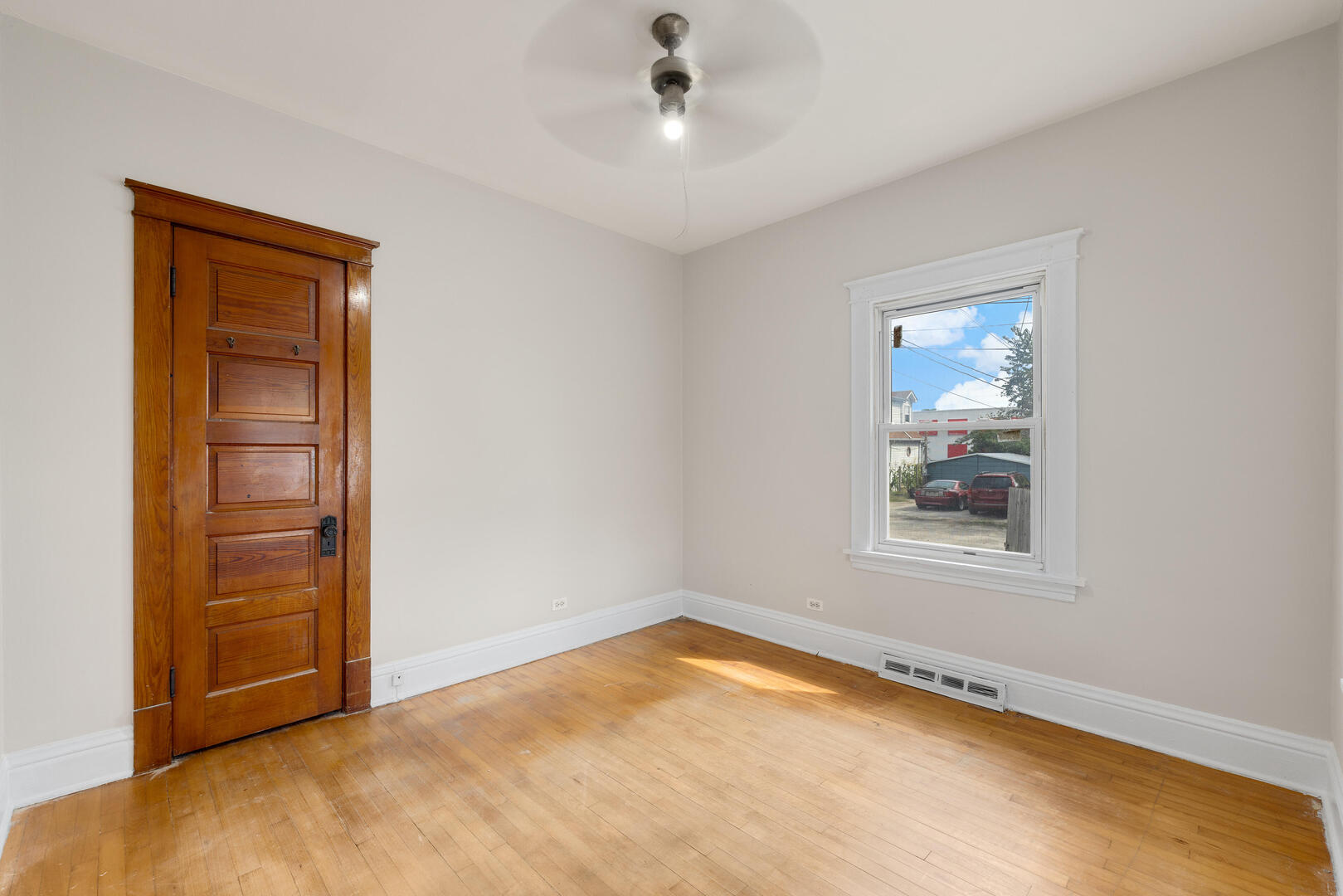 13 W 37th Street Property Photo 13