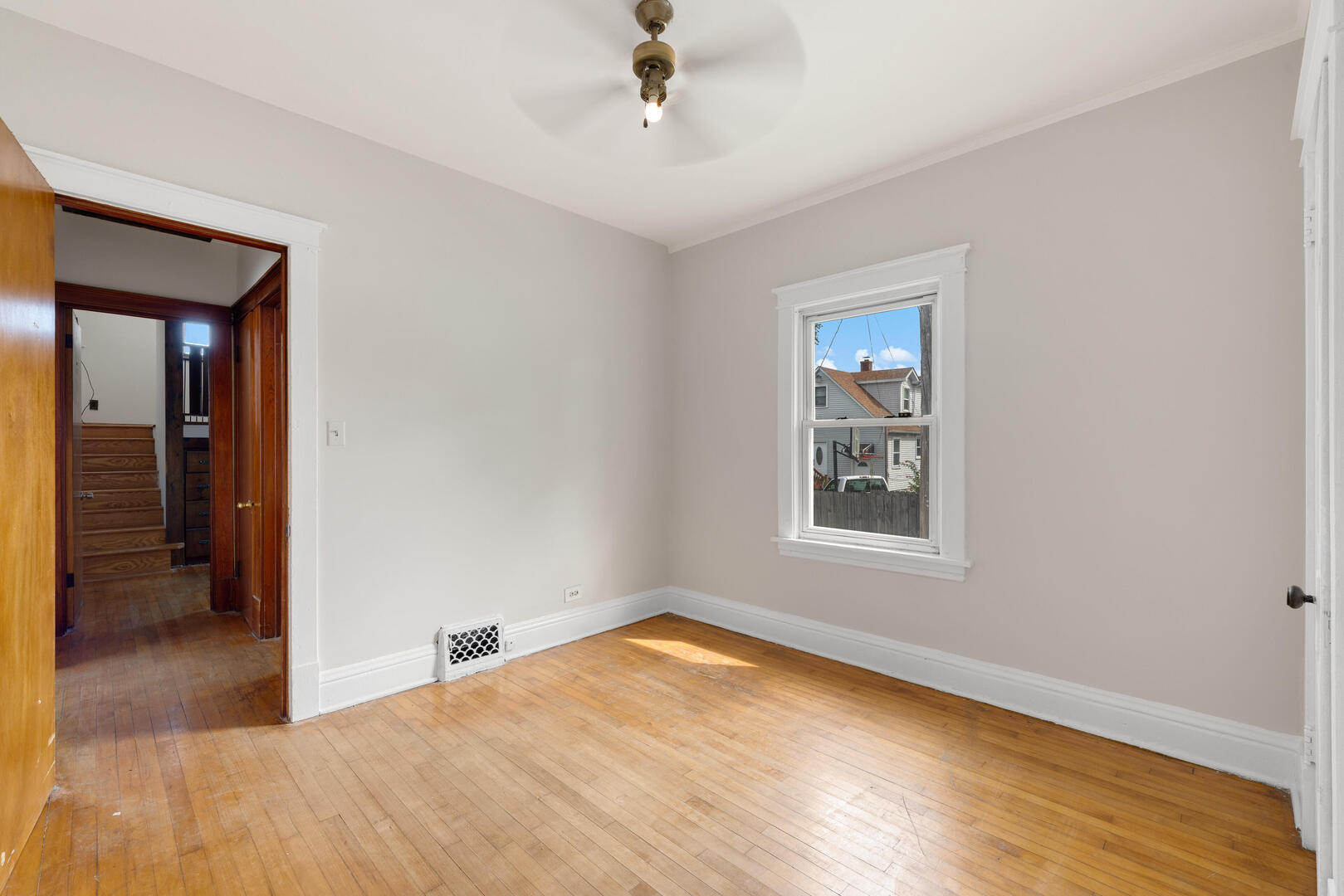 13 W 37th Street Property Photo 17