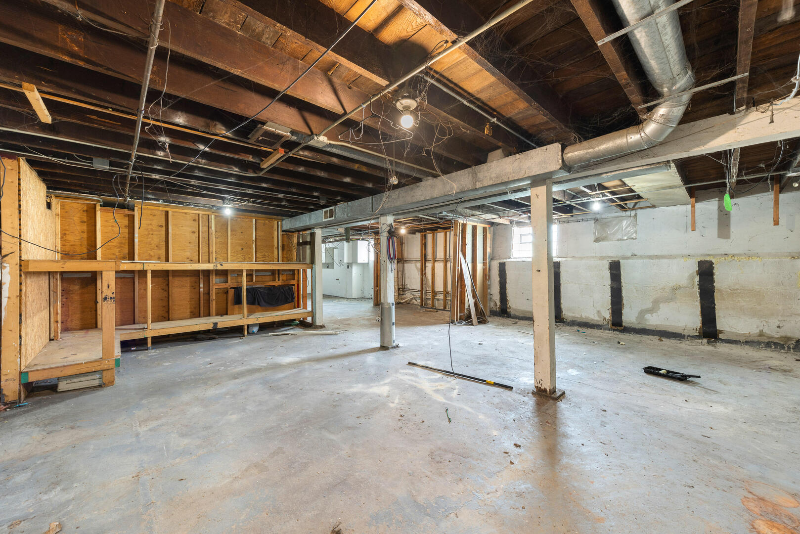 13 W 37th Street Property Photo 22