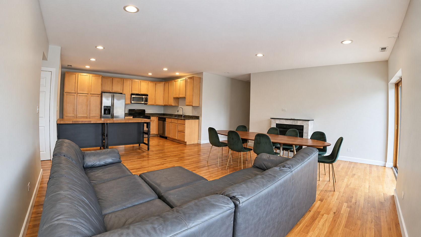 6005 N Kimball Avenue 2a Property Photo 5